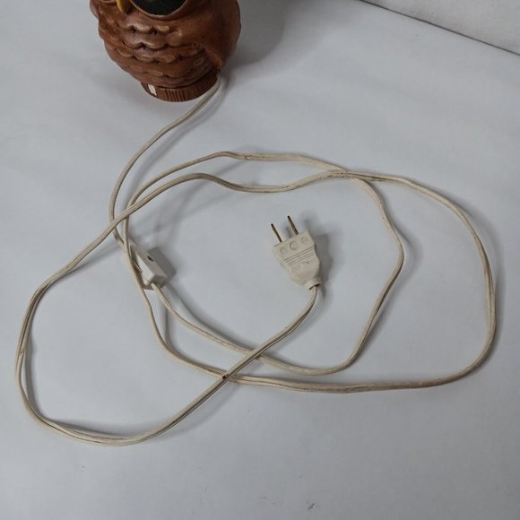 Vintage Handmade Ceramic Owl Light Hobbyist Hand Painted Electric Bird Lamp - Picture 14 of 16